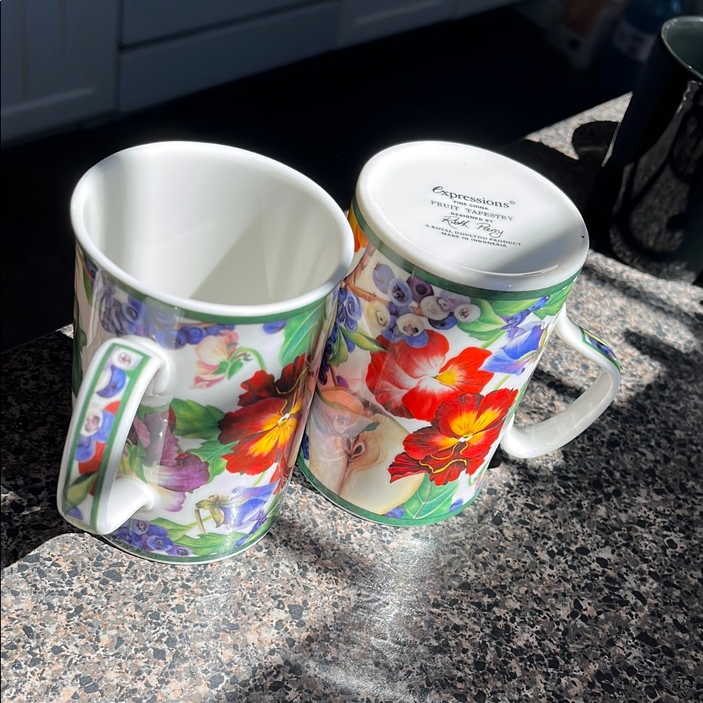Vintage 2 Royal Doulton Fruit tapestry Mug Set - Multicolor
